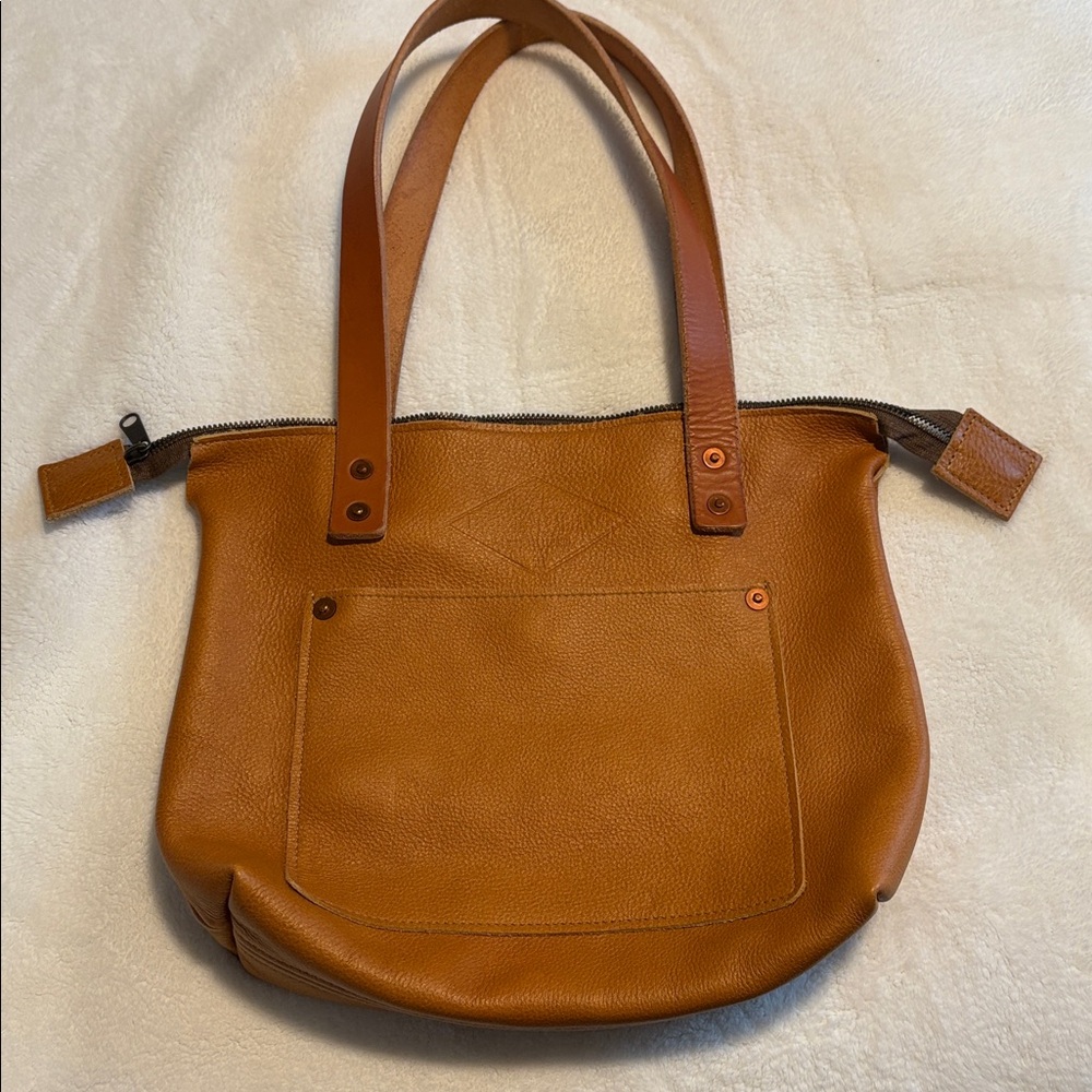 Lifetime leather mini zipper top pebble leather tote